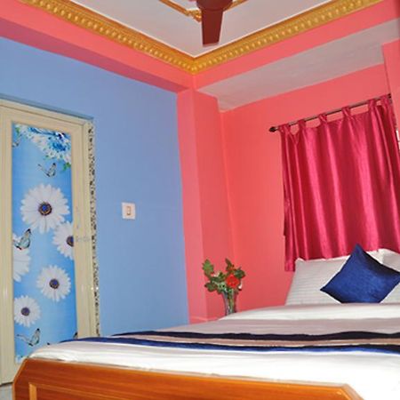 H C N Guest House Kalkata Exteriér fotografie
